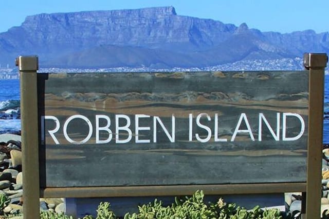  Robben Island ,Kirstenbosch Gardens and Groot Constantia. - Photo 1 of 18